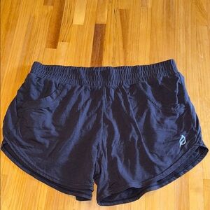 Ptula lounge shorts